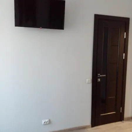 Apartment In The City Centre Chernivtsi Exterior photo